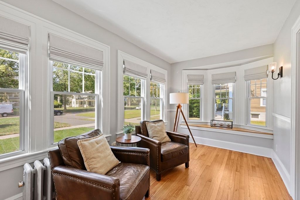 Interior, Sun Room, Wood Texture Flooring