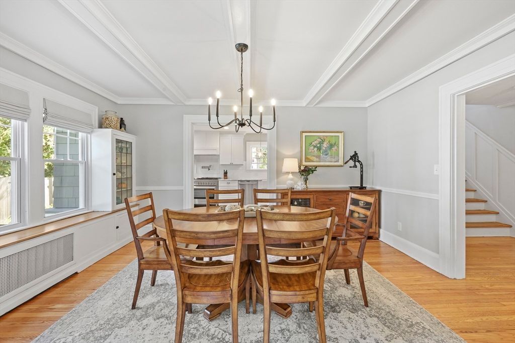Chandelier, Dining room, Interior, Kitchen, Wood Texture Flooring