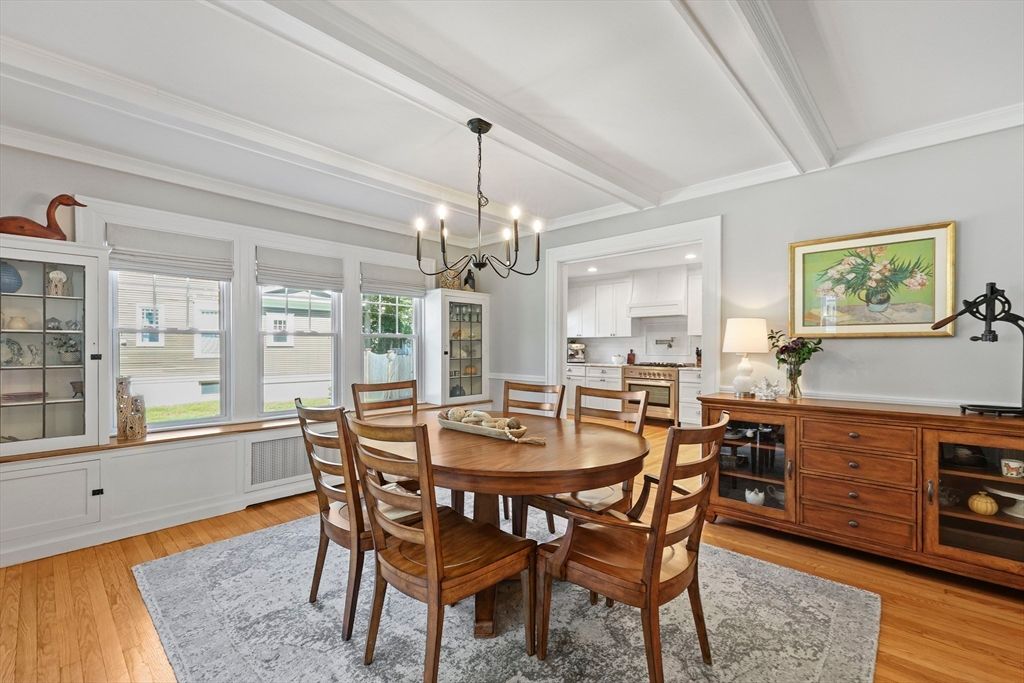 Chandelier, Dining room, Interior, Kitchen, Recessed Lighting, Wood Texture Flooring