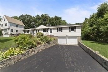 Attached, Exterior, Facade, Raised Ranch