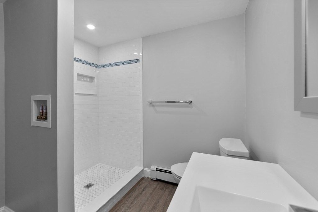 Bathroom, Interior, Recessed Lighting, Wood Texture Flooring