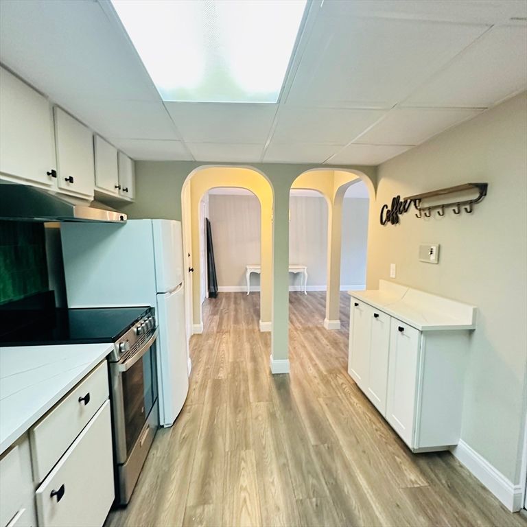 Interior, Kitchen, Wood Texture Flooring