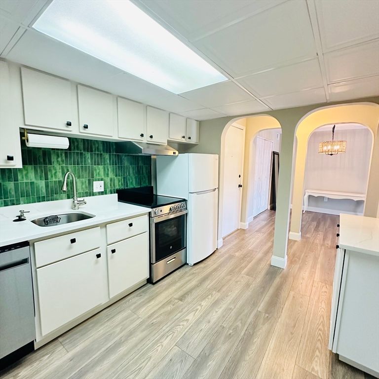 Chandelier, Interior, Kitchen, Pendant Lights, Stainless Steel Appliances, Wood Texture Flooring
