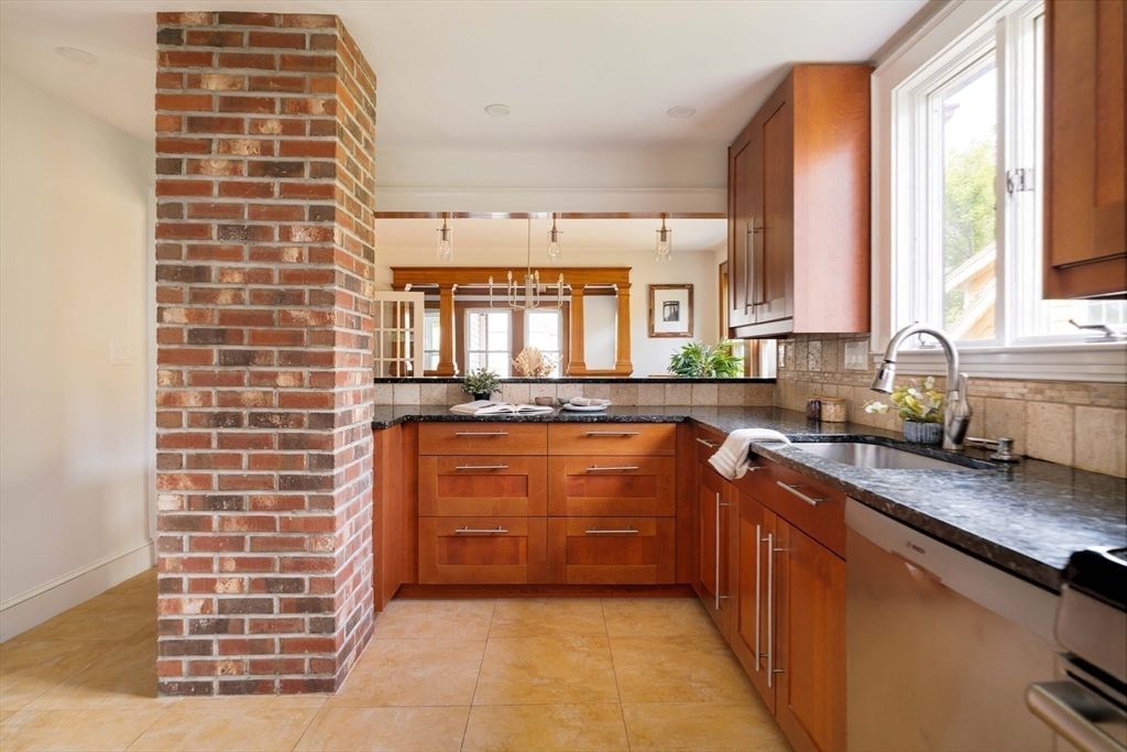 Interior, Kitchen, Pendant Lights, Stone Walls