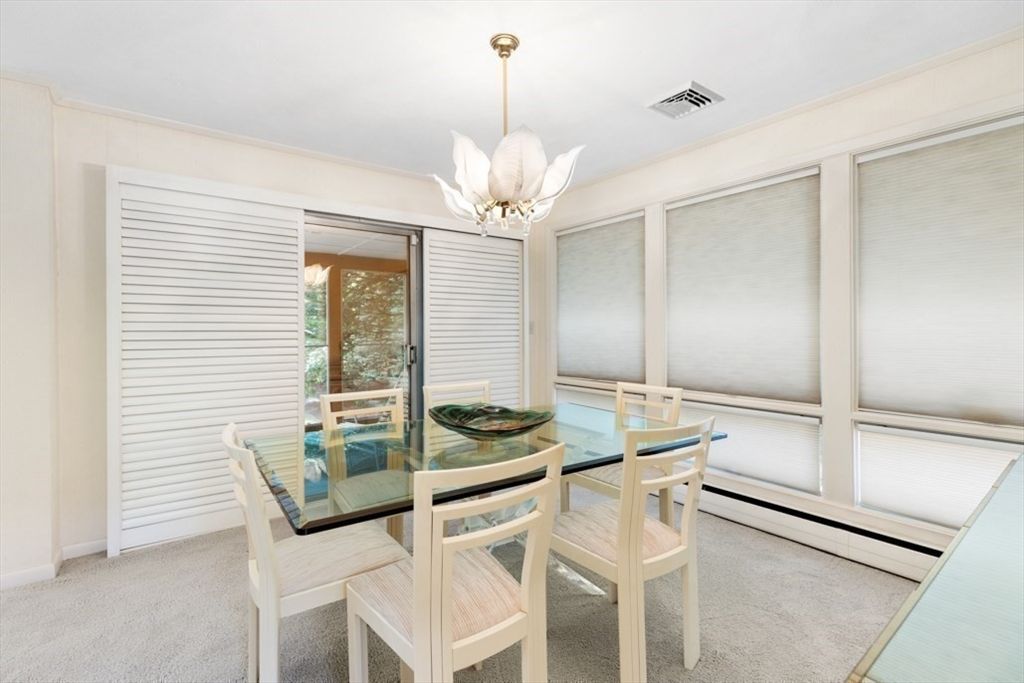 Chandelier, Dining room, Interior