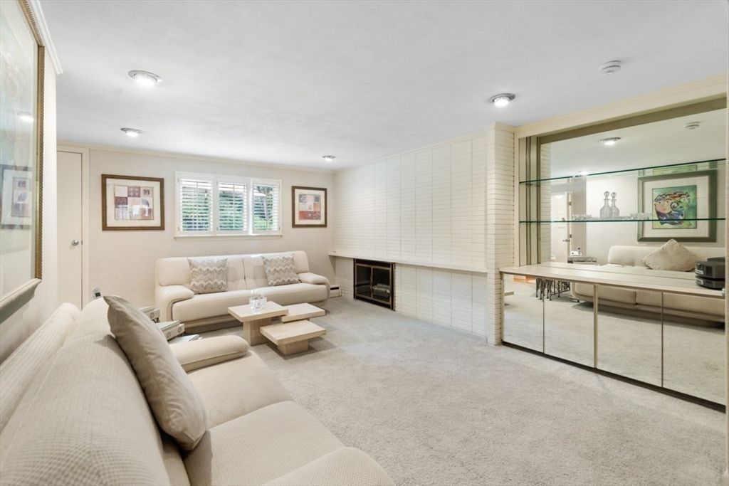 Fireplace, Interior, Living room, Recessed Lighting