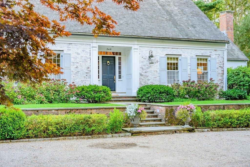Exterior, Facade, Cape Cod