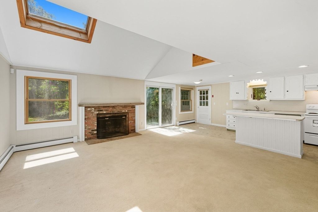 Empty room, Fireplace, Interior, Kitchen, Recessed Lighting