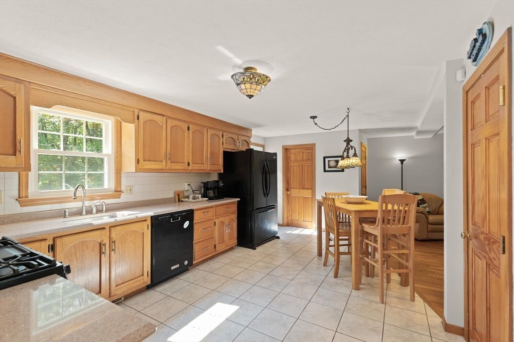 Dining room, Interior, Kitchen, Pendant Lights