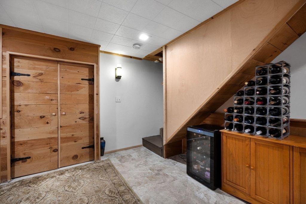 Interior, Recessed Lighting, Wine Storage