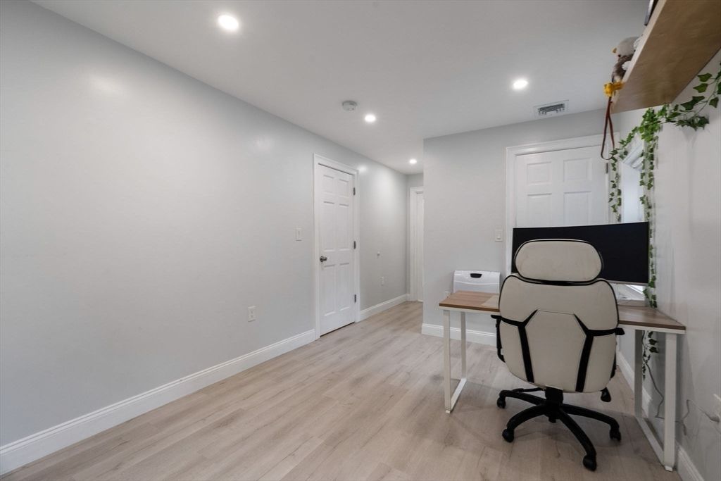 Home Office, Interior, Recessed Lighting, Wood Texture Flooring