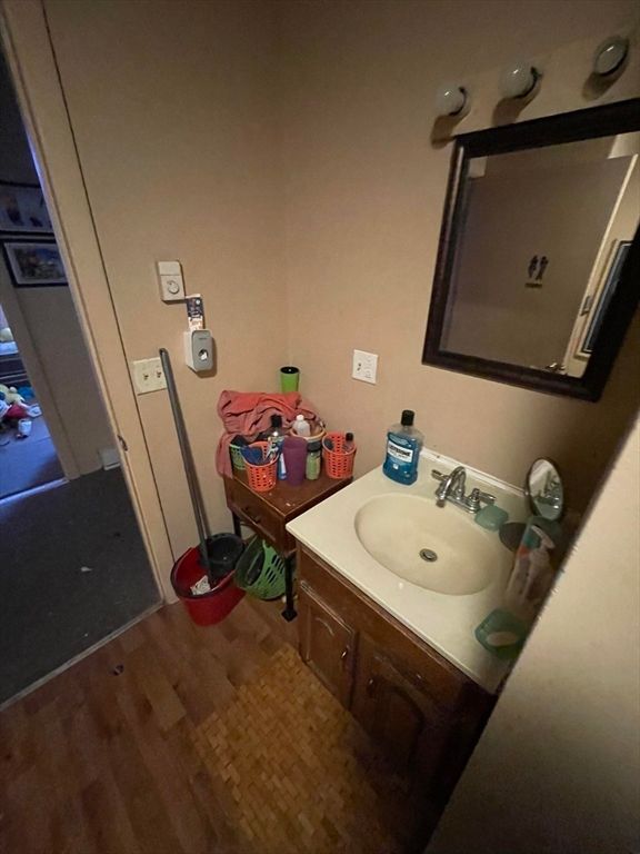 Bathroom, Interior, Wood Texture Flooring