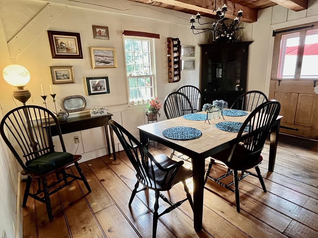 Dining room, Interior, Wooden Beams, Wooden Ceilings, Wood Texture Flooring