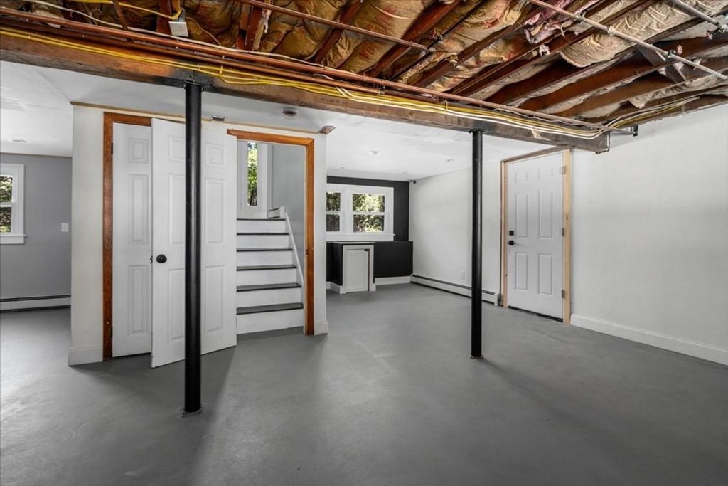 Interior, Wooden Beams