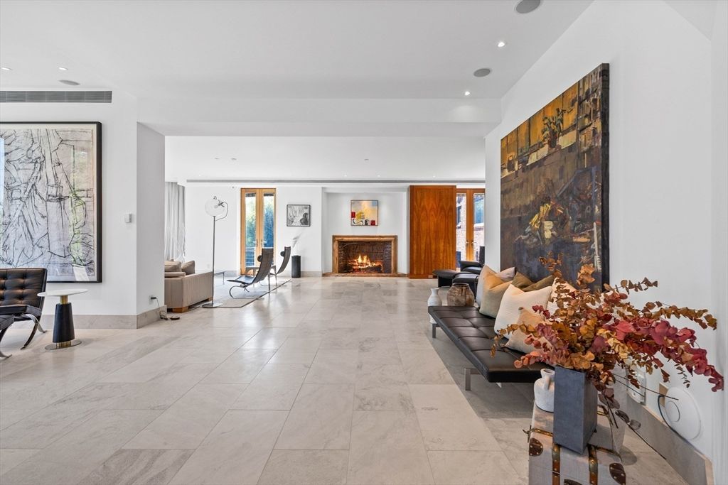 Dining room, Interior, Recessed Lighting