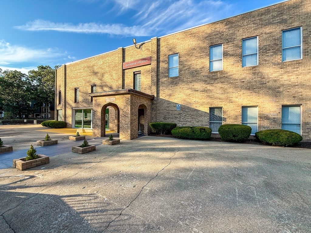 Exterior, Facade, Brick Facade, French Provincial