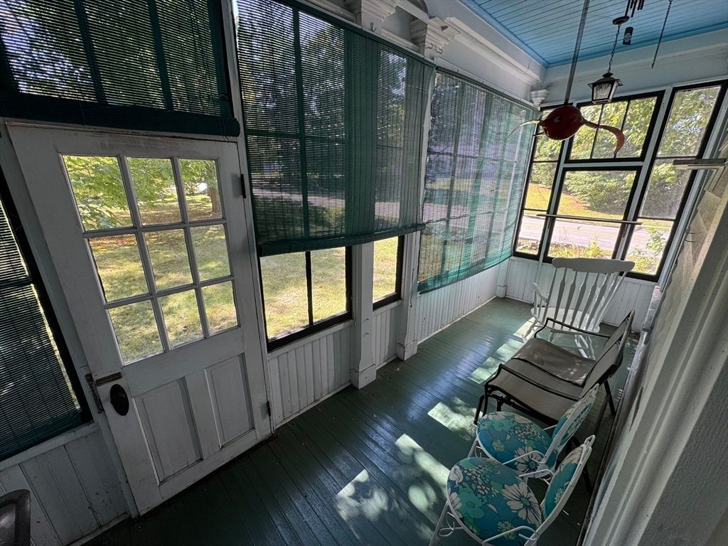 Interior, Sun Room, Wood Texture Flooring