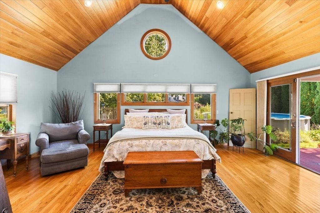 Bedroom, Interior, Recessed Lighting, Wooden Ceilings, Wood Texture Flooring