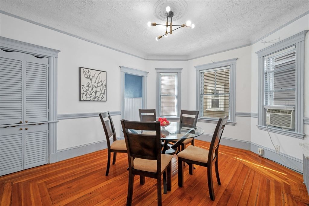 Dining room, Interior, Wood Texture Flooring