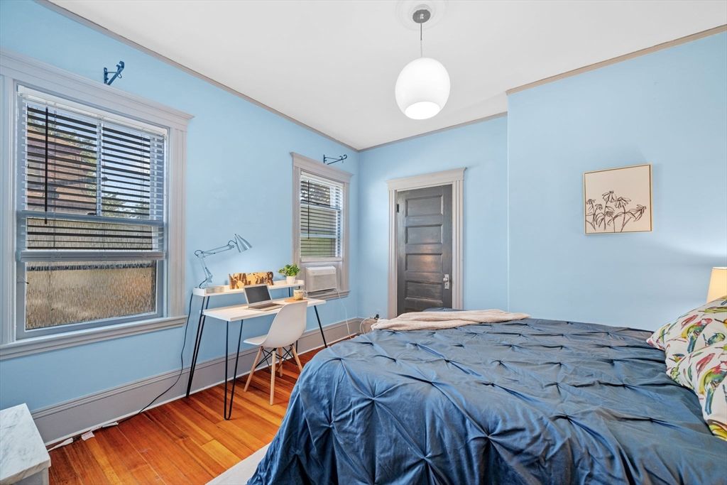 Bedroom, Home Office, Interior, Pendant Lights, Wood Texture Flooring
