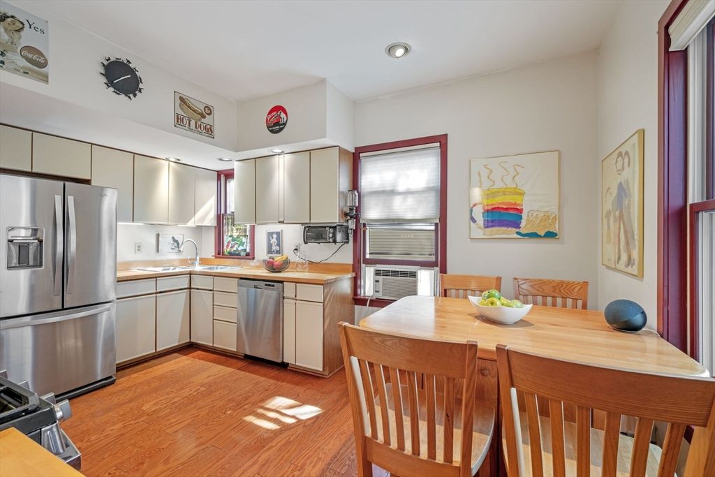 Dining room, Interior, Kitchen, Recessed Lighting, Stainless Steel Appliances, Wood Texture Flooring