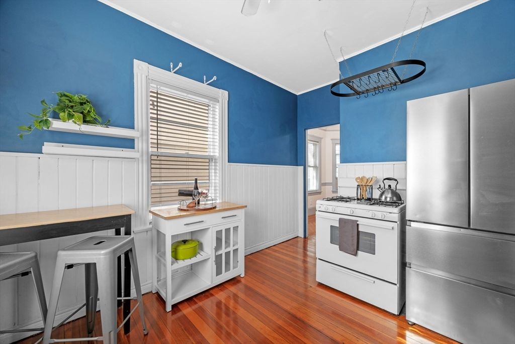 Interior, Kitchen, Wood Texture Flooring