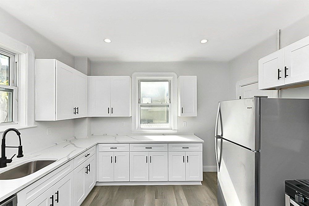 Interior, Kitchen, Recessed Lighting, Wood Texture Flooring