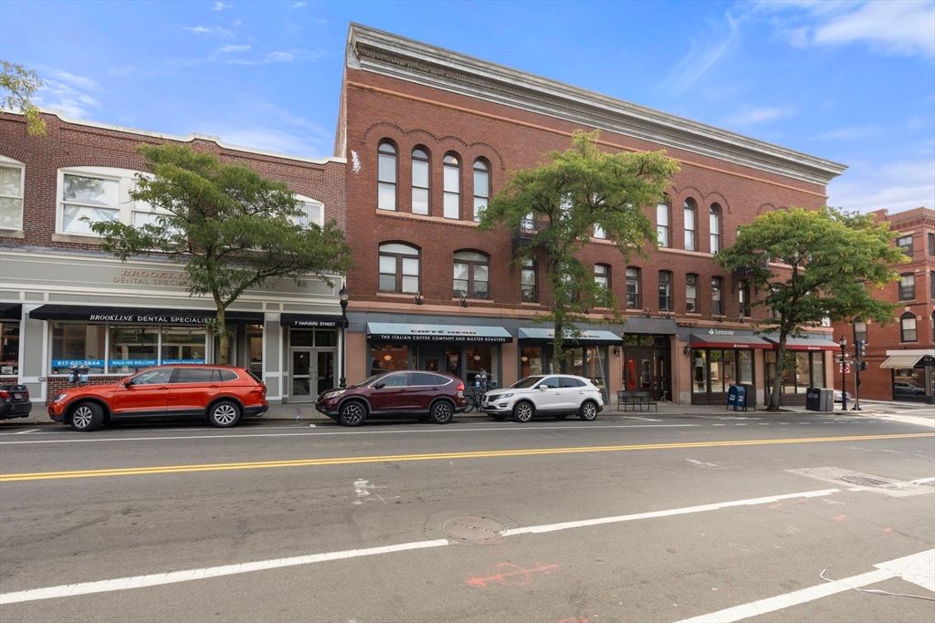 Exterior, Facade, Brick Facade, Condo Building