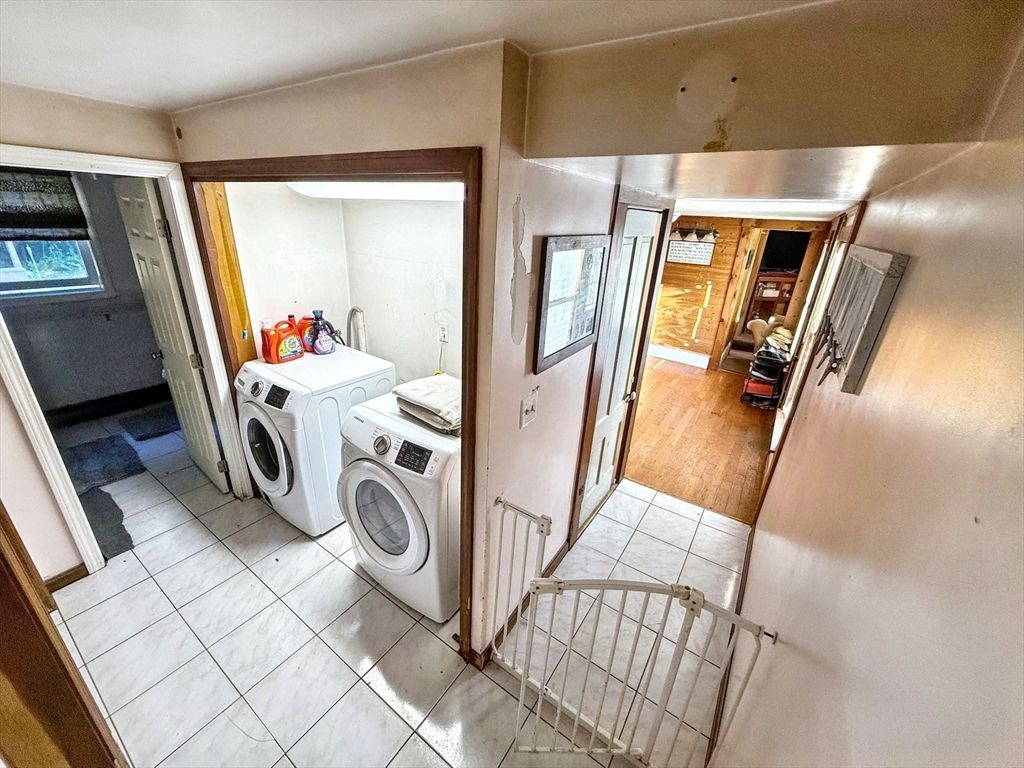 Interior, Washer