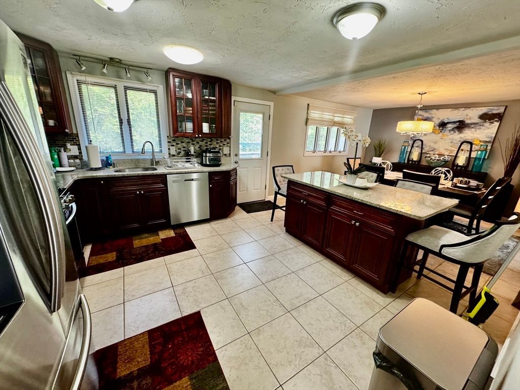 Dining room, Interior, Kitchen, Stainless Steel Appliances