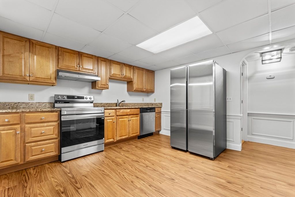 Interior, Kitchen, Stainless Steel Appliances, Wood Texture Flooring