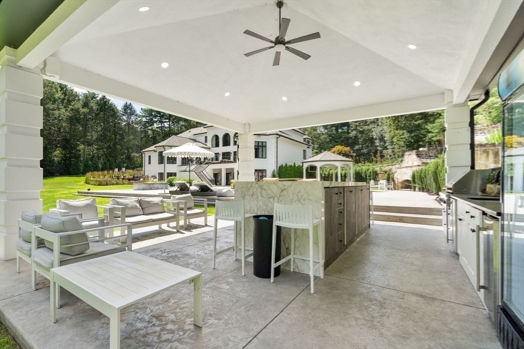 Backyard, Exterior, Outdoor Kitchen, Recessed Lighting