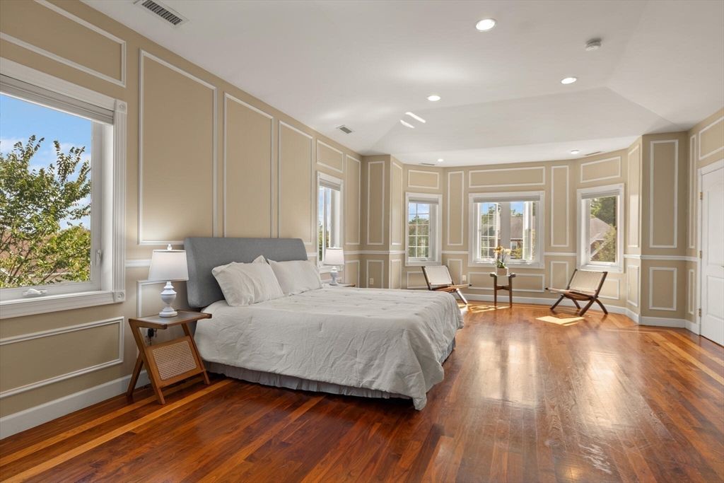 Bedroom, Interior, Recessed Lighting, Wood Texture Flooring