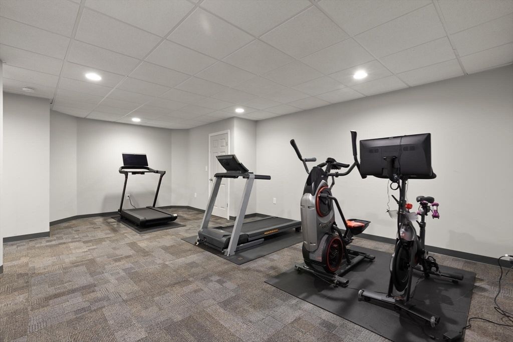 Fitness Equipment, Interior, Recessed Lighting