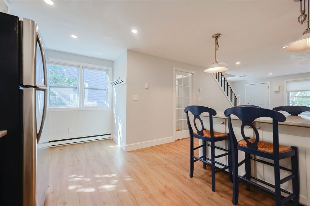 Interior, Pendant Lights, Recessed Lighting, Wood Texture Flooring