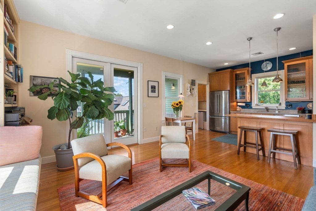 Interior, Kitchen, Living room, Pendant Lights, Recessed Lighting, Stainless Steel Appliances, Wood Texture Flooring