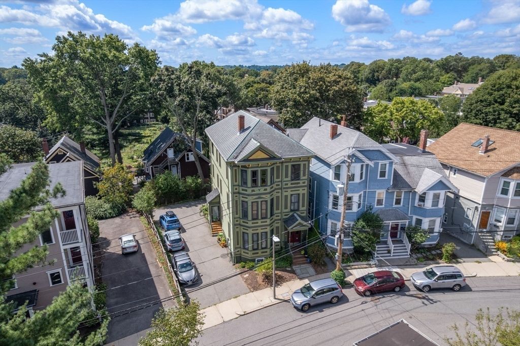 Exterior, Drone