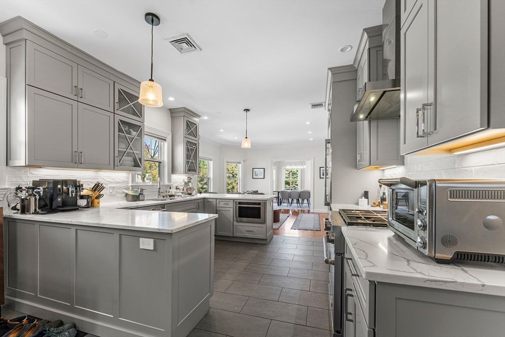 Interior, Kitchen, Pendant Lights, Recessed Lighting, Stainless Steel Appliances