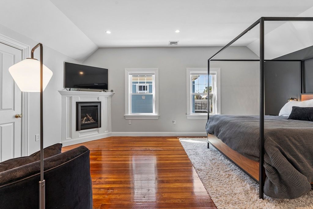 Bedroom, Fireplace, Interior, Recessed Lighting, Wood Texture Flooring