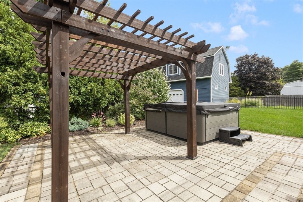 Backyard, Exterior, Hot Tub