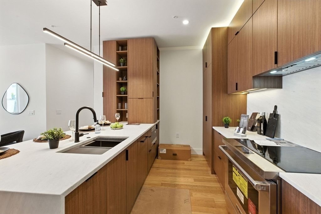 Interior, Kitchen, Recessed Lighting, Wood Texture Flooring