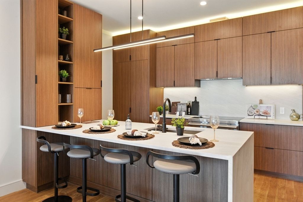 Interior, Kitchen, Pendant Lights, Recessed Lighting, Wood Texture Flooring