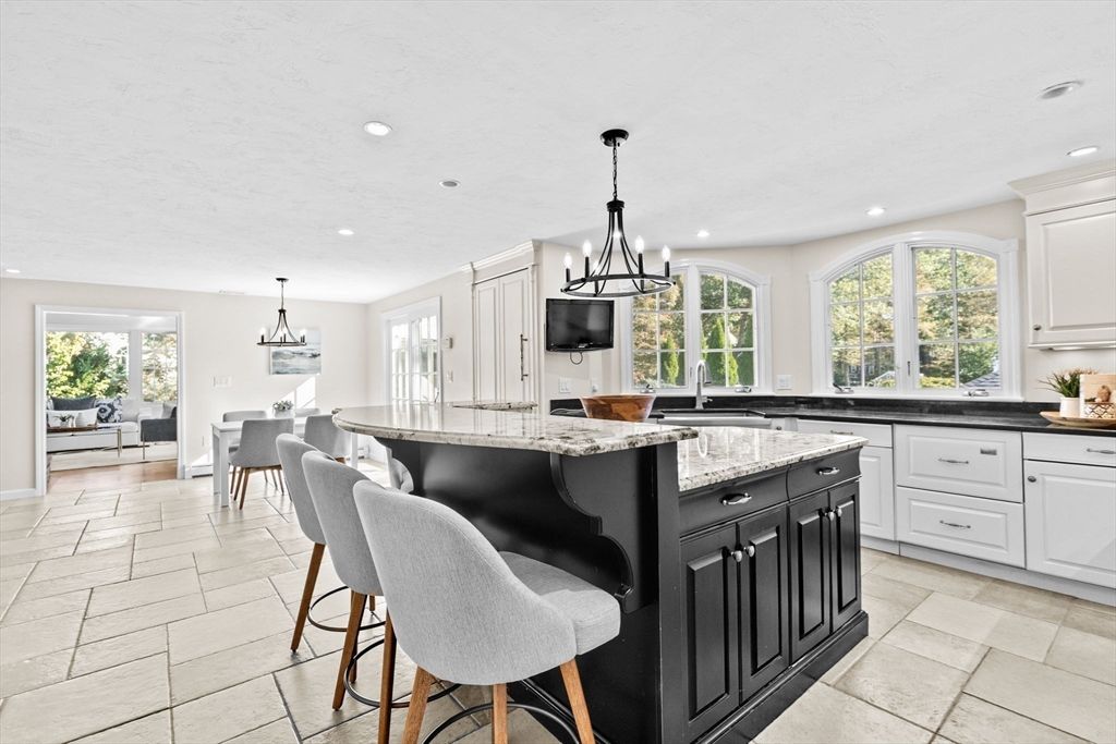 Chandelier, Dining room, Interior, Kitchen, Pendant Lights, Recessed Lighting