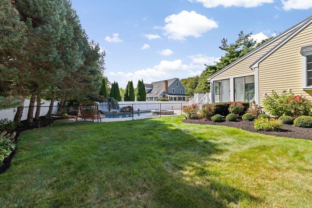 Backyard, Exterior, Playground