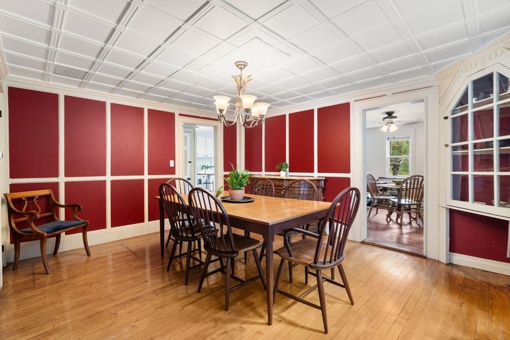 Chandelier, Dining room, Interior, Wood Texture Flooring