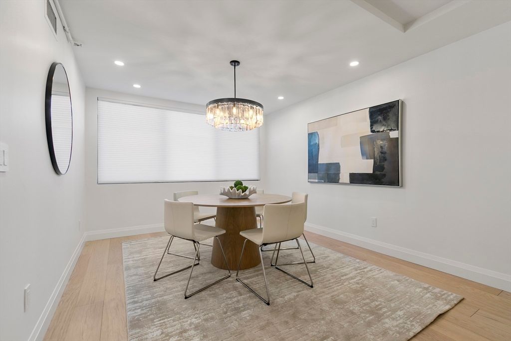 Chandelier, Dining room, Interior, Recessed Lighting, Wood Texture Flooring