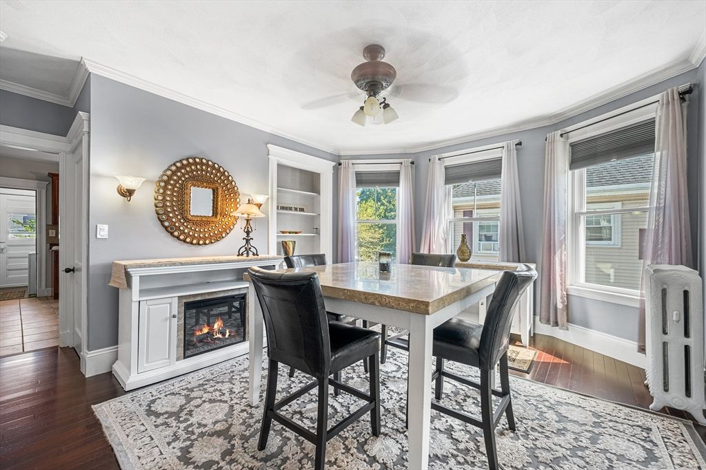 Dining room, Fireplace, Interior, Wood Texture Flooring
