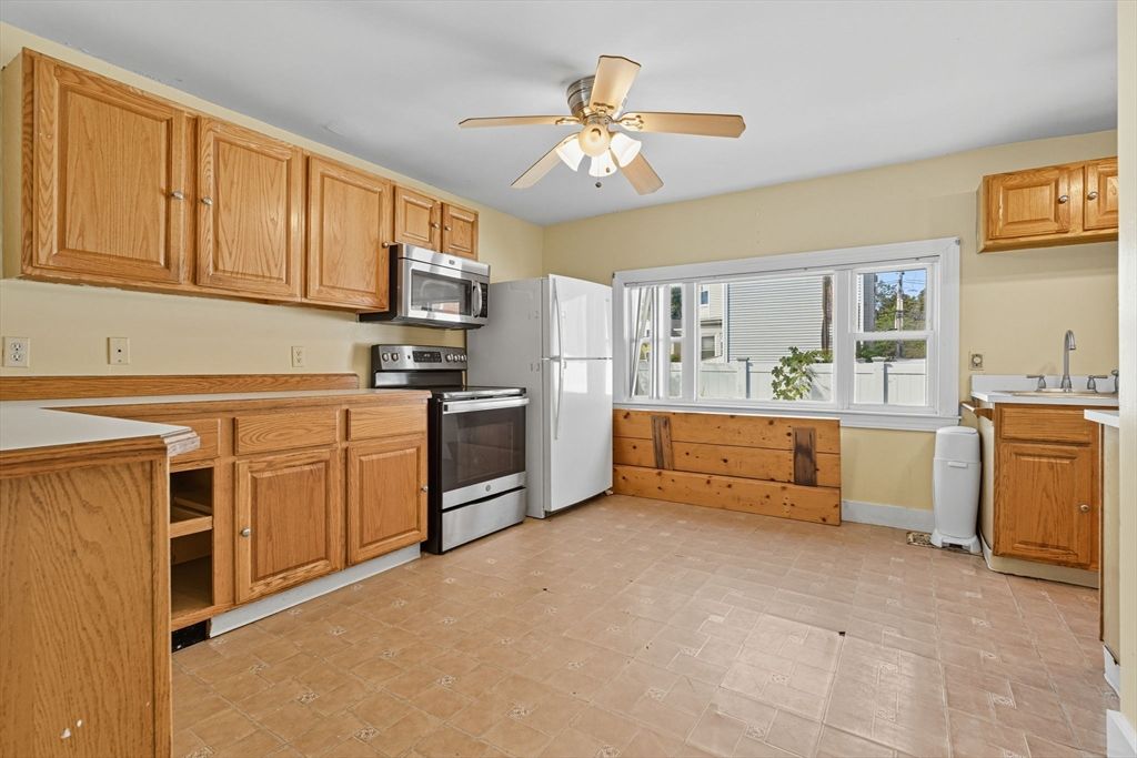 Interior, Kitchen, Stainless Steel Appliances