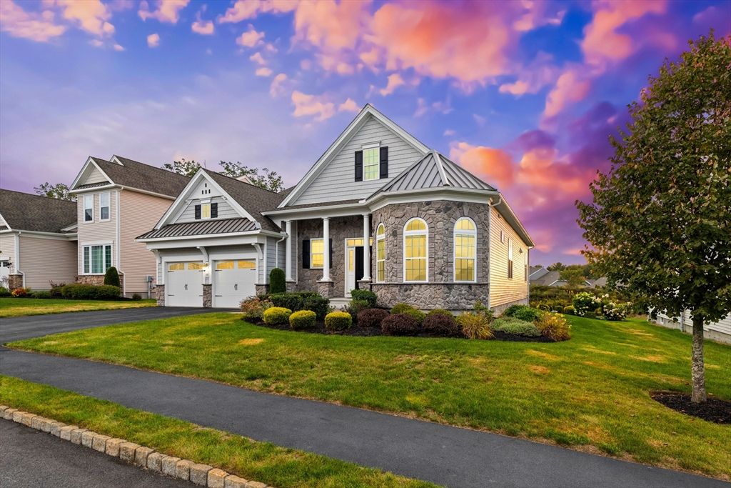 Attached, Exterior, Facade, Farmhouse