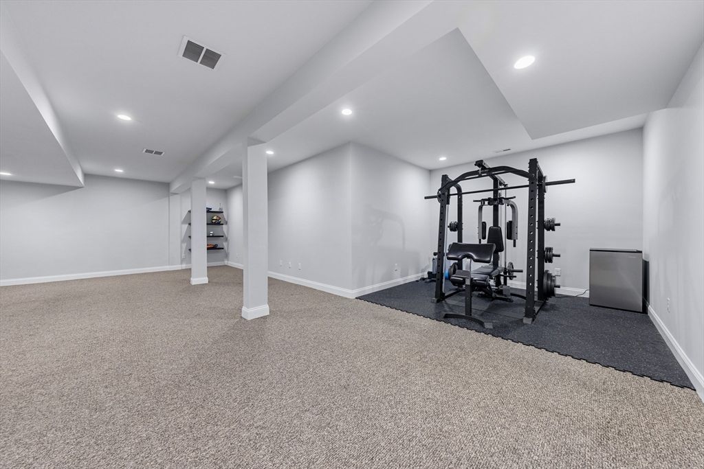 Fitness Equipment, Interior, Recessed Lighting